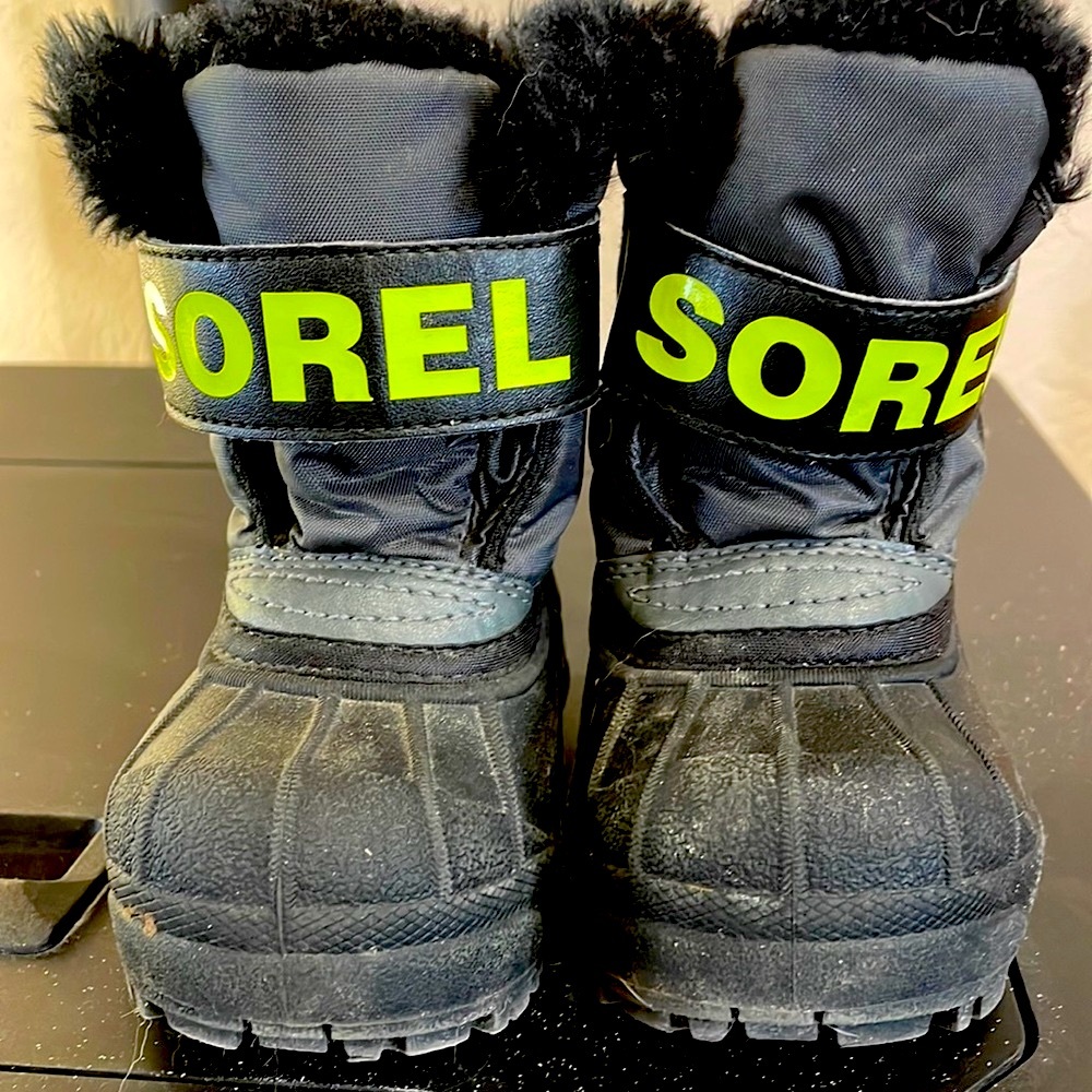 Used Sorel toddler winter boots